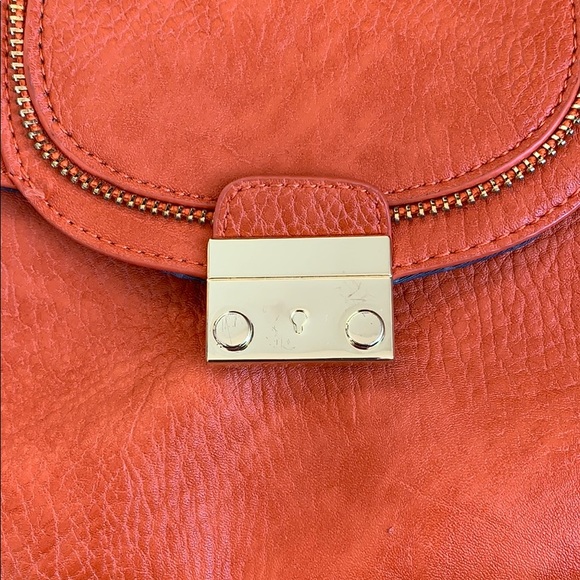 Olivia + Joy Crossbody Bag - Picture 3 of 8